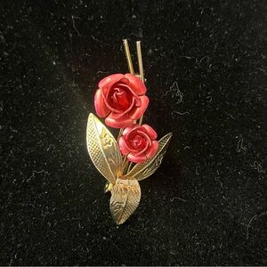 Light Red Roses With Gold Tone Leaves Brooch